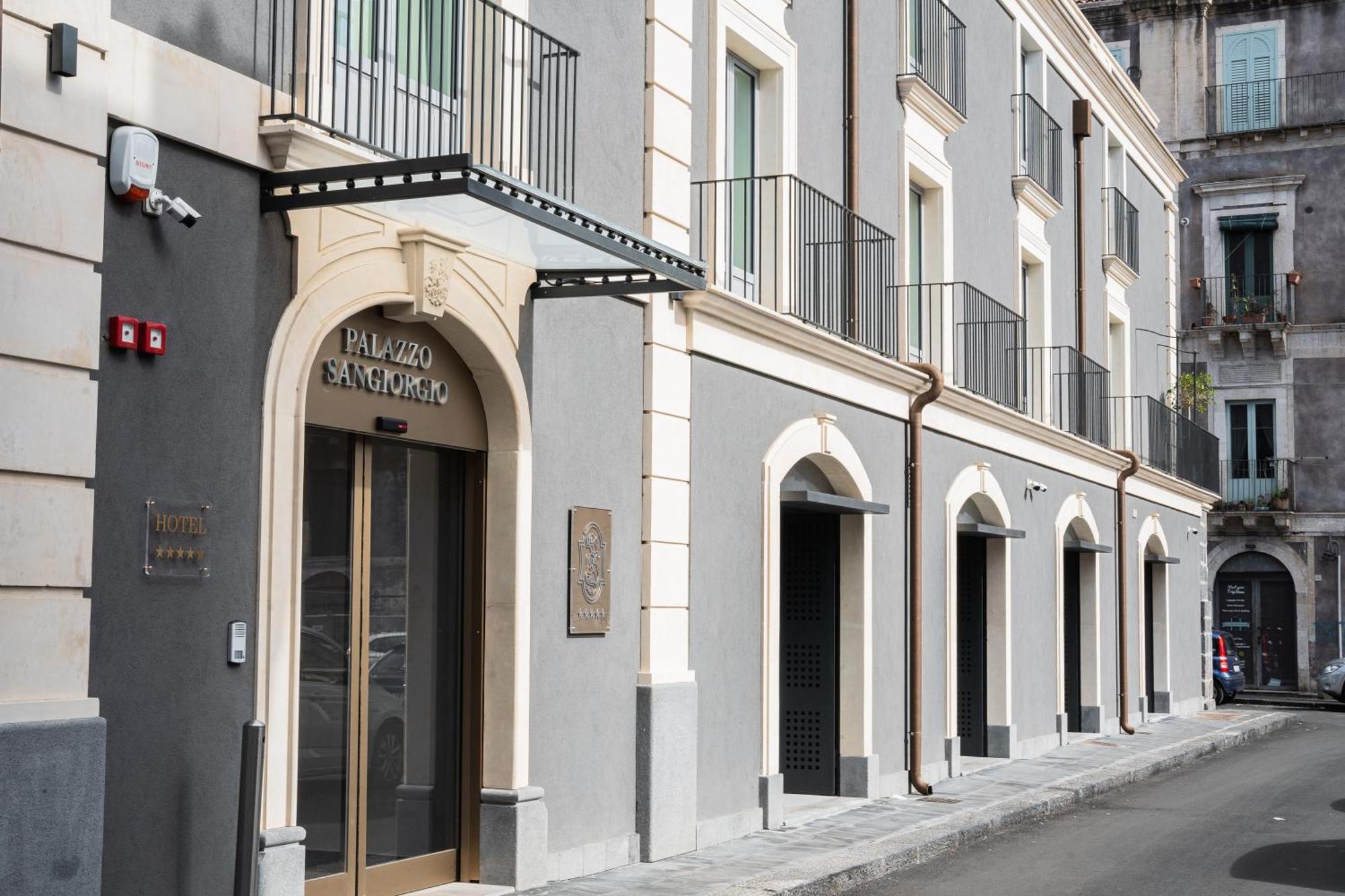 Palazzo Sangiorgio Hotel Catánia Buitenkant foto